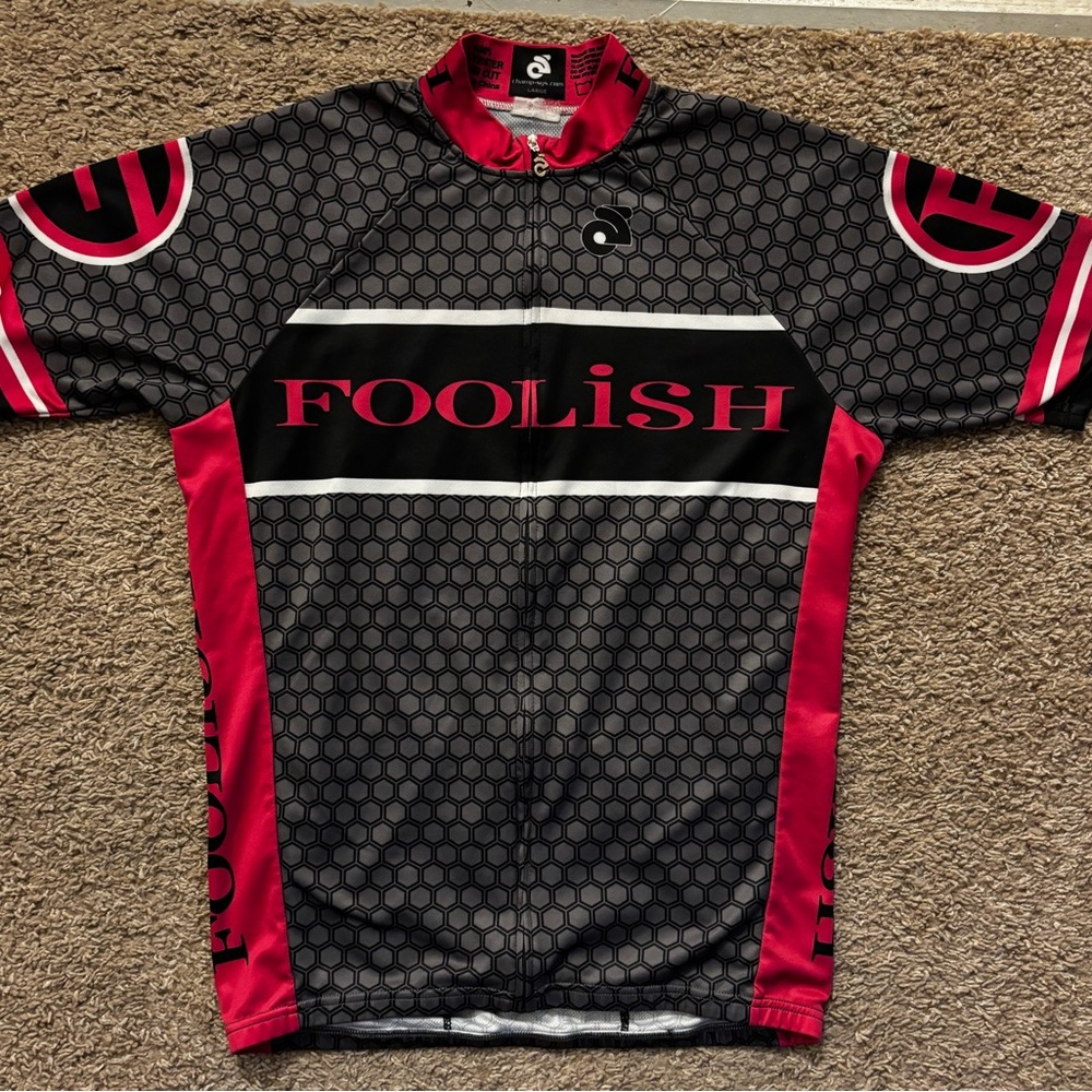 Champ-Sys Woman’s Lg Tech Cycling Shirt Pink and Black Back water bottle pockets